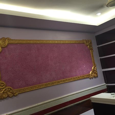 Hotel Marhaba Mumbai Bagian luar foto